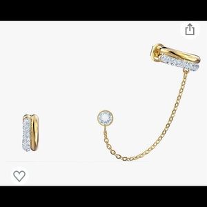 Swarovski cuff earing.